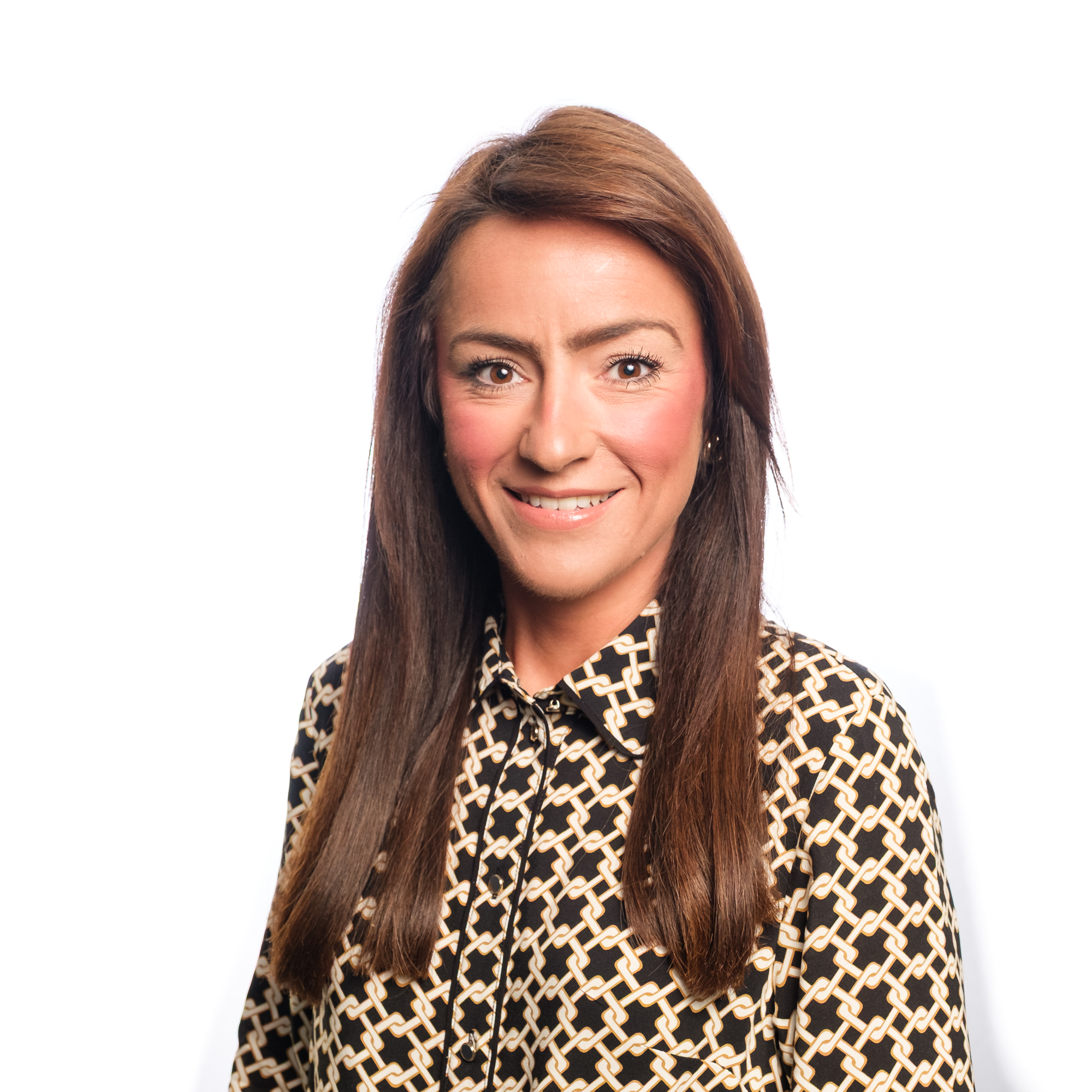 Headshot of Lisa Gee